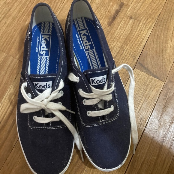 Keds Sneakers - Picture 3 of 3